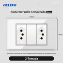 Tomada Inteligente Wi-Fi DELEFU com USB Duplo e USB-C – Vidro Temperado 10A e 20A